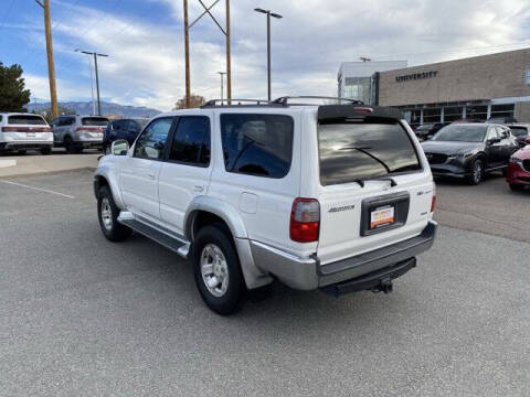 2000 Toyota 4Runner SR5