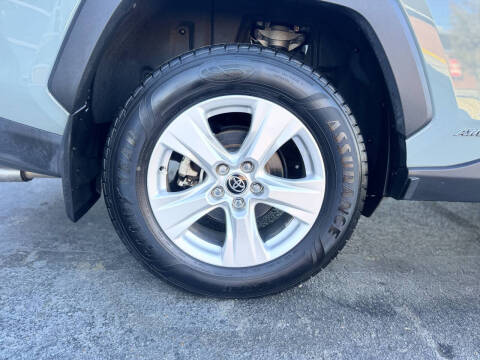 2021 Toyota RAV4 Hybrid XLE