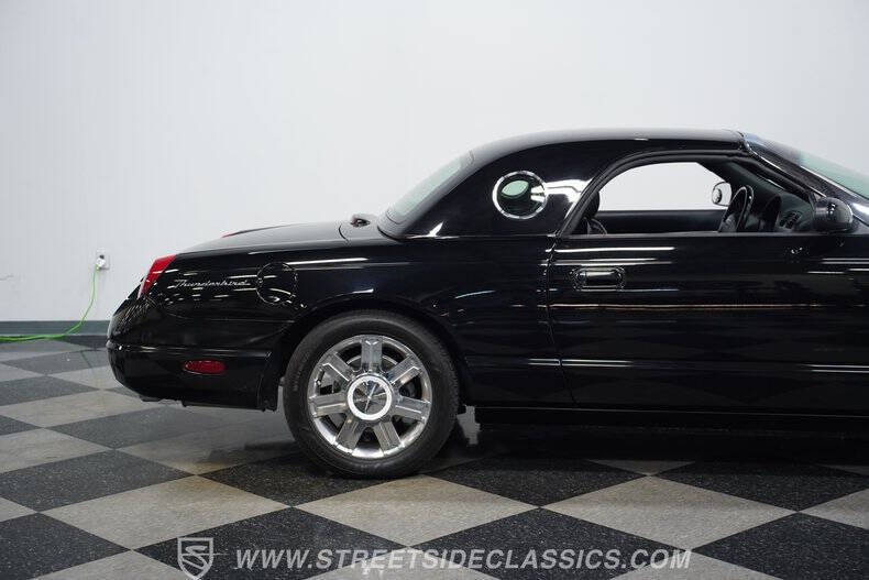 2005 Ford Thunderbird Deluxe
