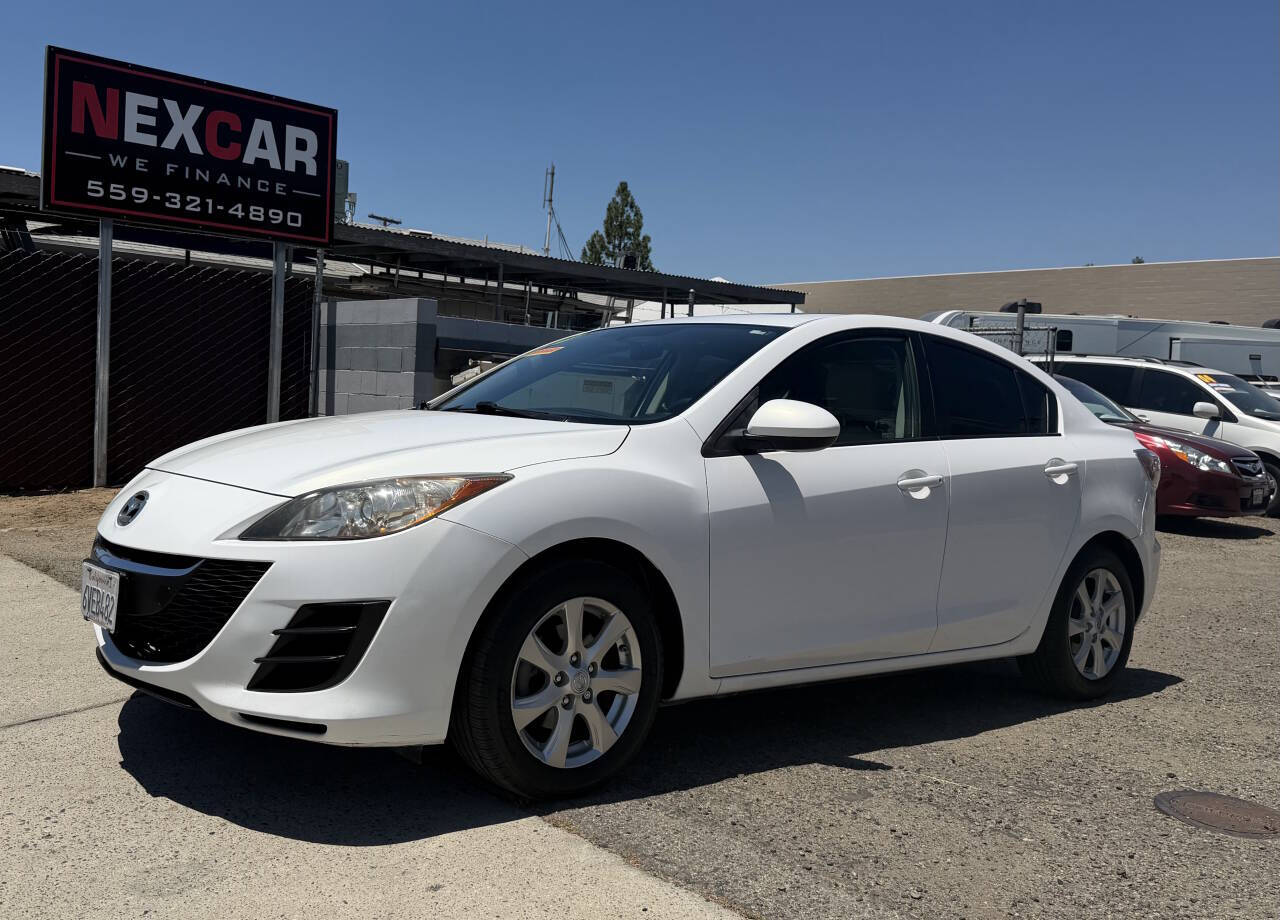 White 2010 Mazda Mazda3 i Touring i Touring 4dr Sedan 5A 17