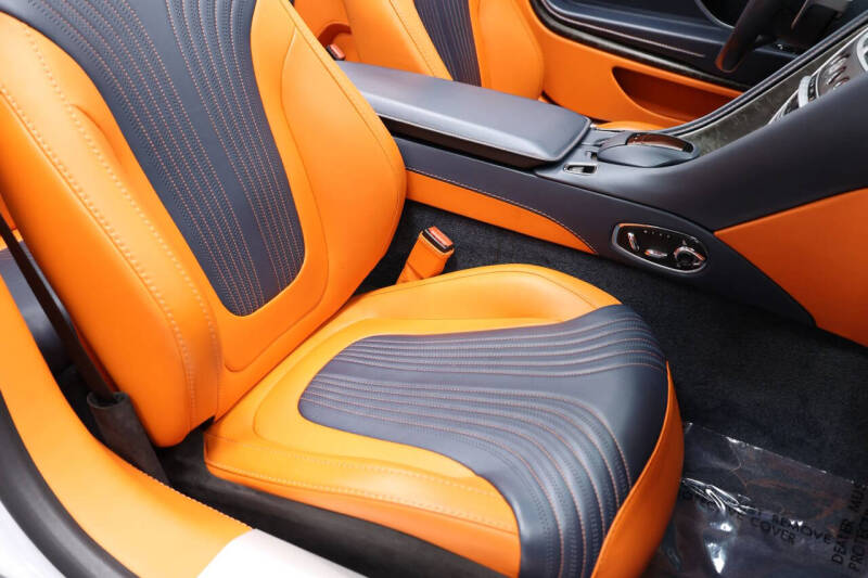 2019 Aston Martin DB11 Volante