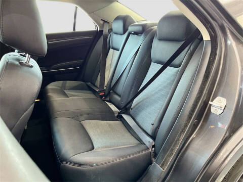 2022 Chrysler 300 Touring