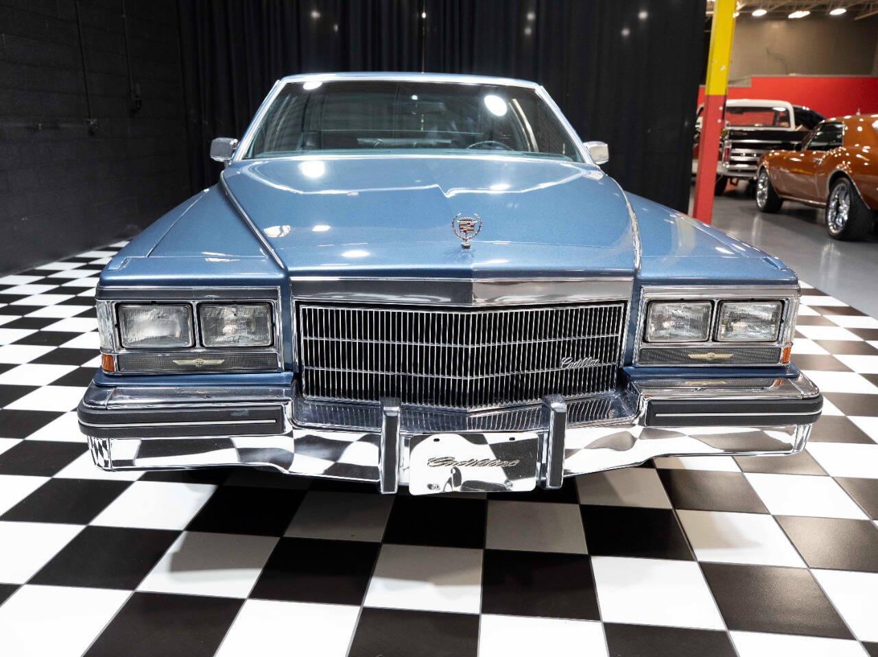1985 Cadillac Fleetwood Brougham 7