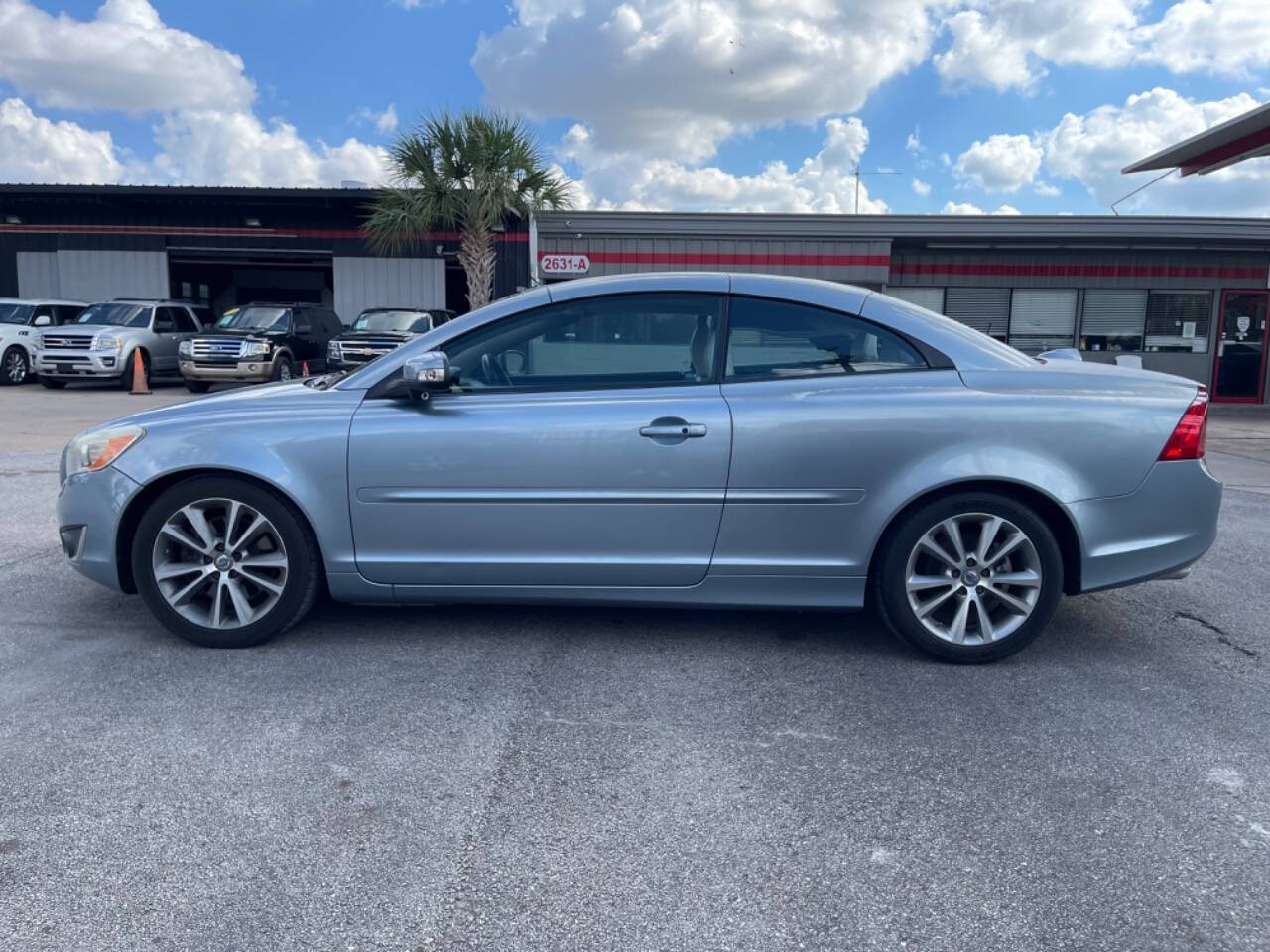 2013 Volvo C70 for sale at SMART CHOICE AUTO in Pasadena, TX