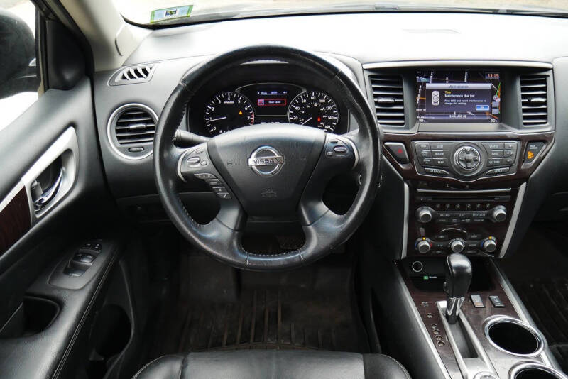 2014 Nissan Pathfinder SL