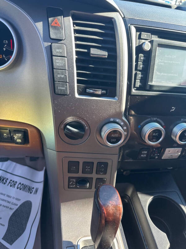 2014 Toyota Sequoia Platinum