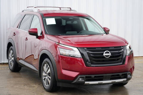 2022 Nissan Pathfinder SL