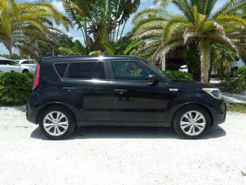 2016 Kia Soul +