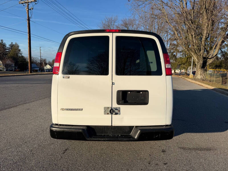 2021 Chevrolet Express 2500