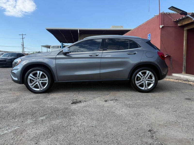 2015 Mercedes-Benz GLA-Class null photo 25