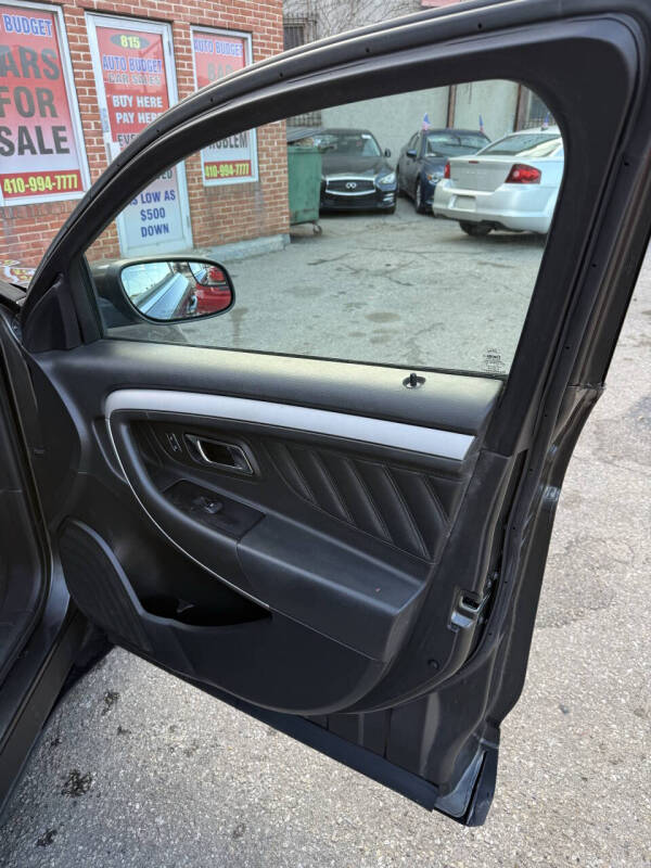 2018 Ford Taurus SEL