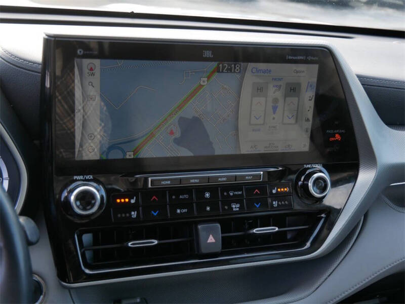 2022 Toyota Highlander Platinum