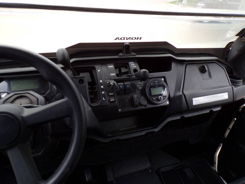 2016 Honda sxs1000m5