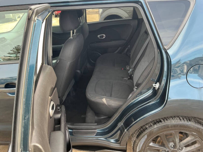 2018 Kia Soul +