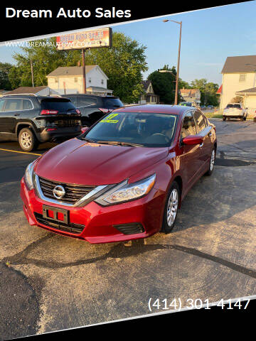 2017 Nissan Altima for sale at Dream Auto Sales in South Milwaukee WI