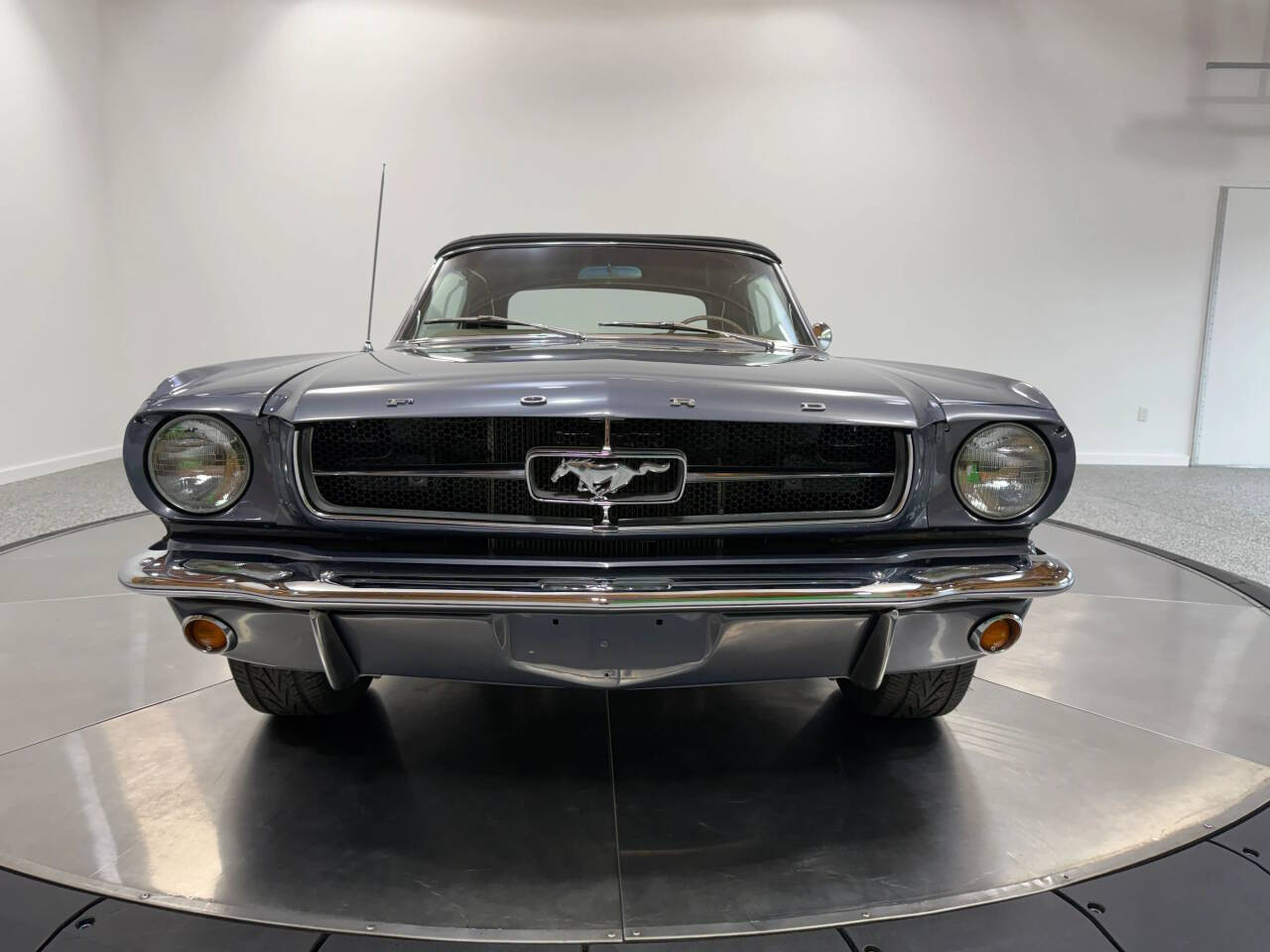 1965 Ford Mustang 6