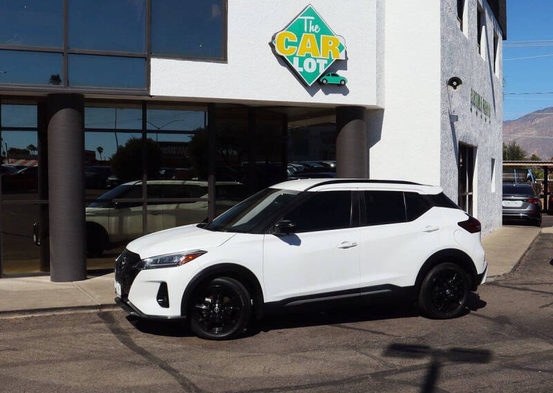 2023 Nissan Kicks SR