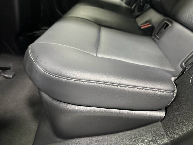 2025 Toyota Prius XLE