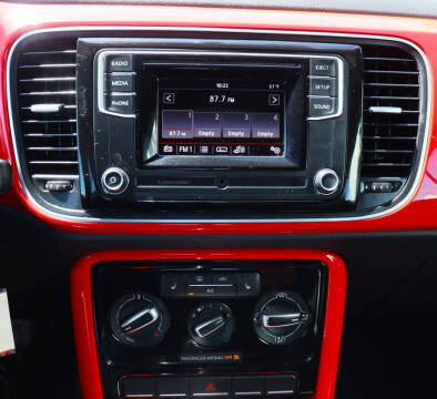 2018 Volkswagen Beetle Convertible 2.0T SE