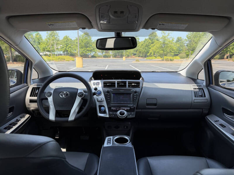 2012 Toyota Prius v Five