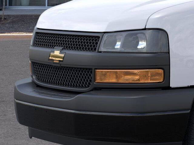 2025 Chevrolet Express 2500