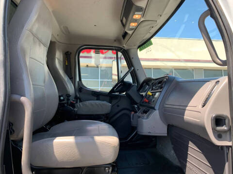 2016 Freightliner M2 106
