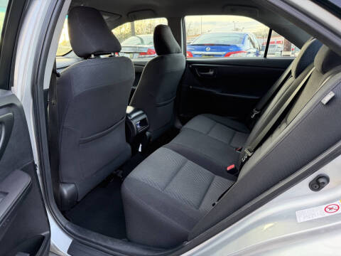 2016 Toyota Camry LE