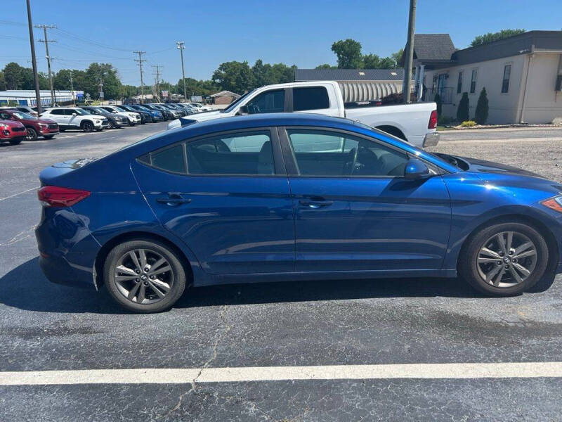 2018 Hyundai Elantra