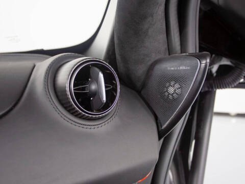 2024 McLaren 750S Spider