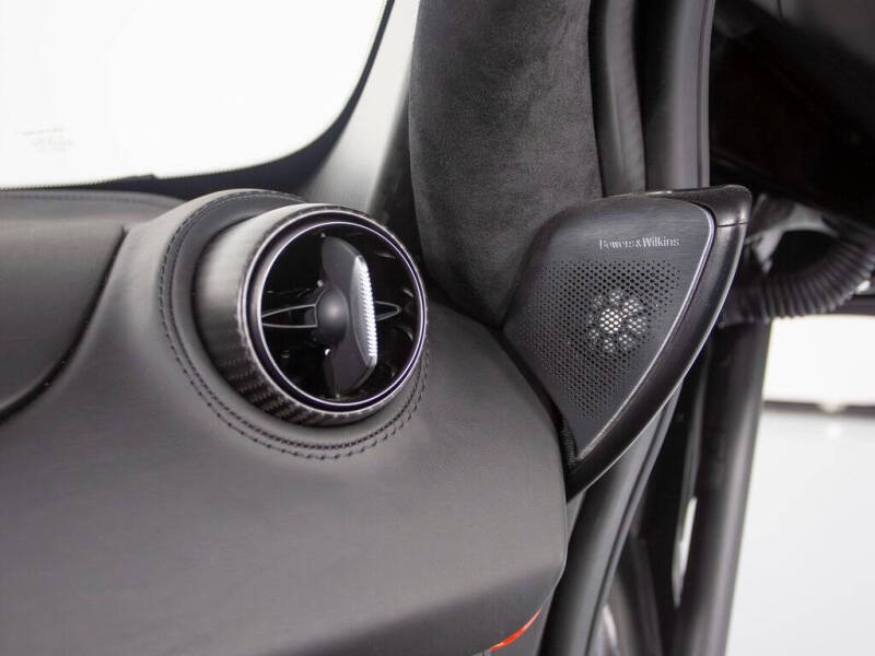 2024 McLaren 750S Spider