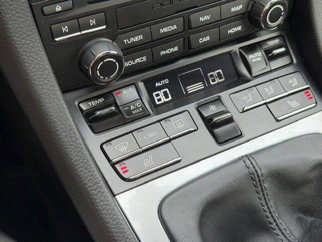 2024 Porsche 718 Cayman