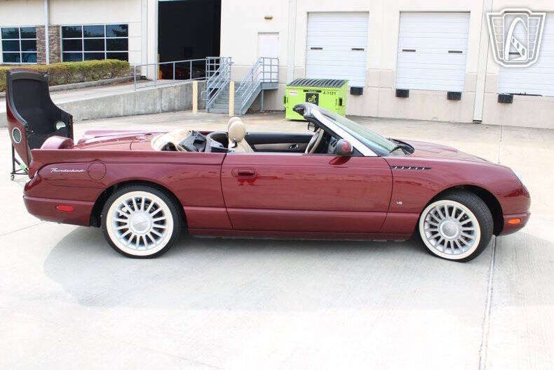 2004 Ford Thunderbird Deluxe
