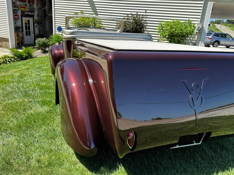 1947 Ford Roadster Pickup