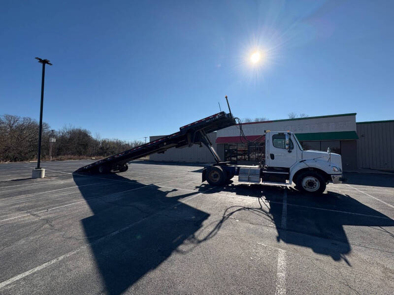 2017 Freightliner M2 112