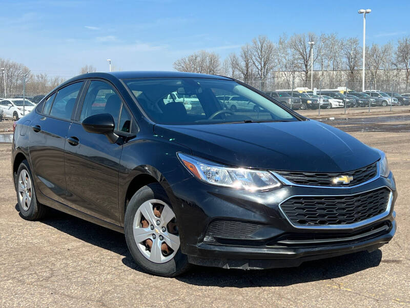 2018 Chevrolet Cruze for sale at Direct Auto Sales LLC in Osseo MN