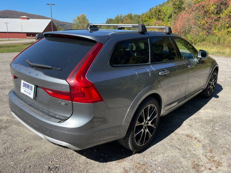 2018 Volvo V90 Cross Country T6