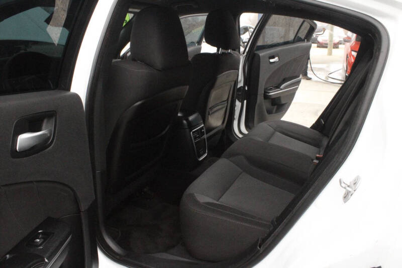 2017 Dodge Charger SXT