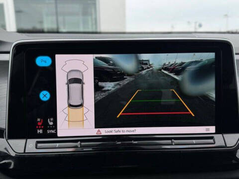 2025 Volkswagen Atlas Cross Sport SE 4Motion