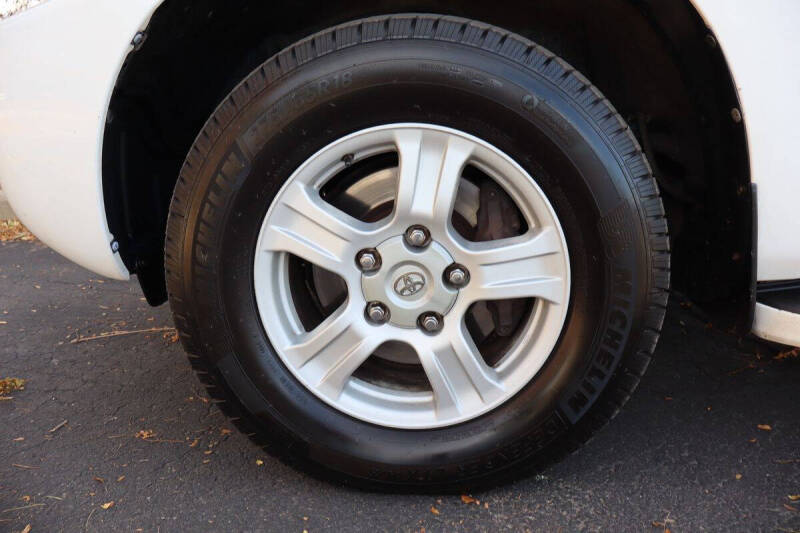 2010 Toyota Sequoia SR5