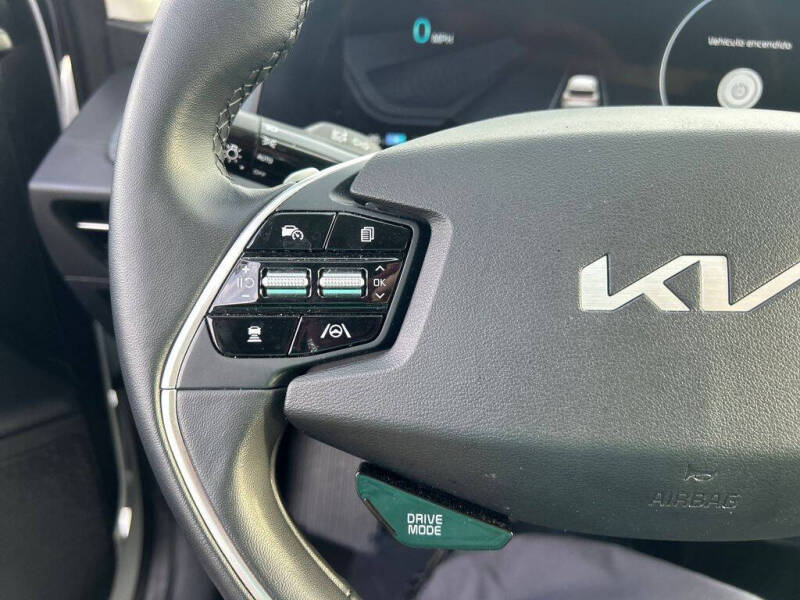 2024 Kia EV6 Light