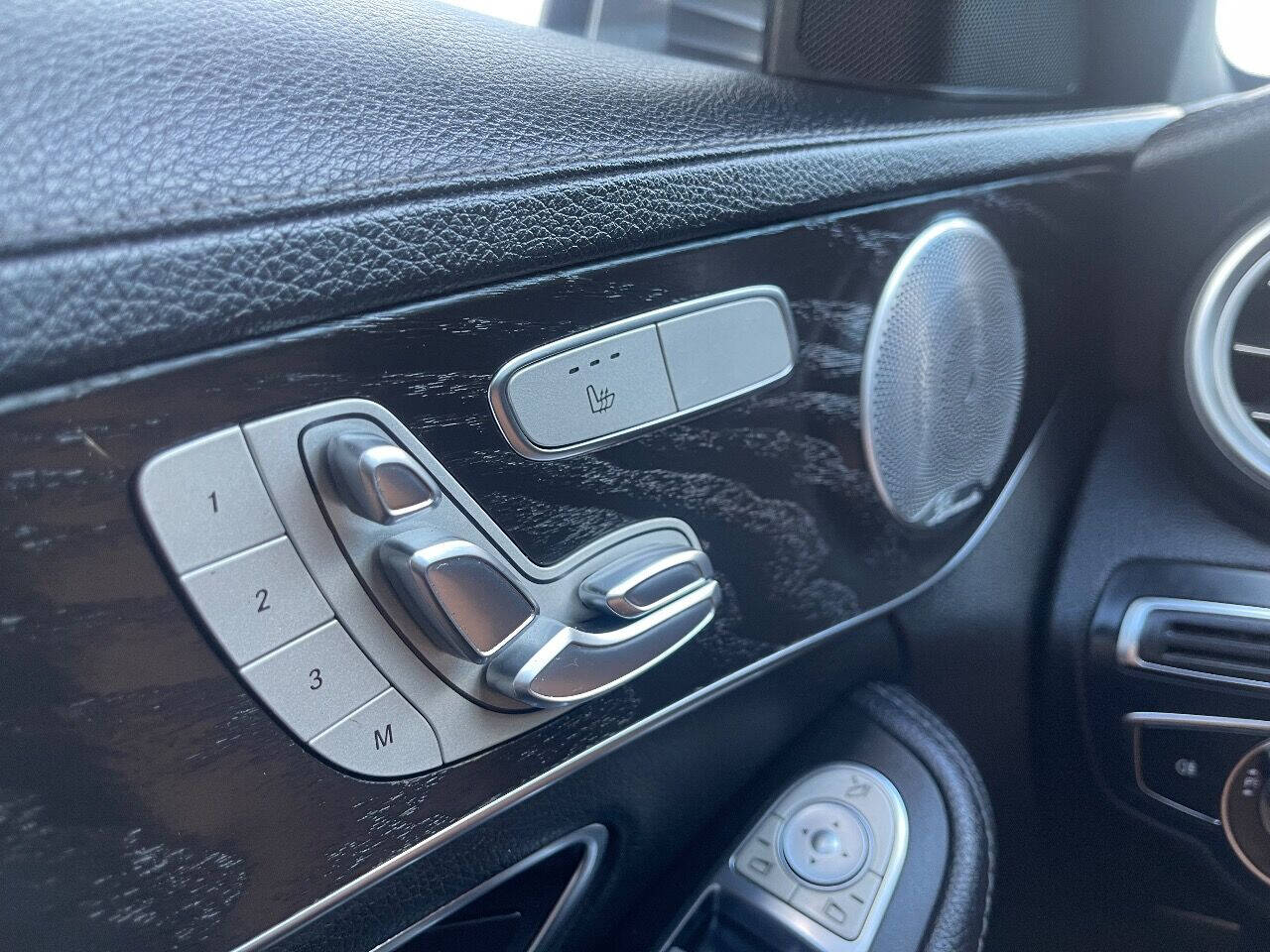 2015 MERCEDES-BENZ C-Class Sedan - $16,900