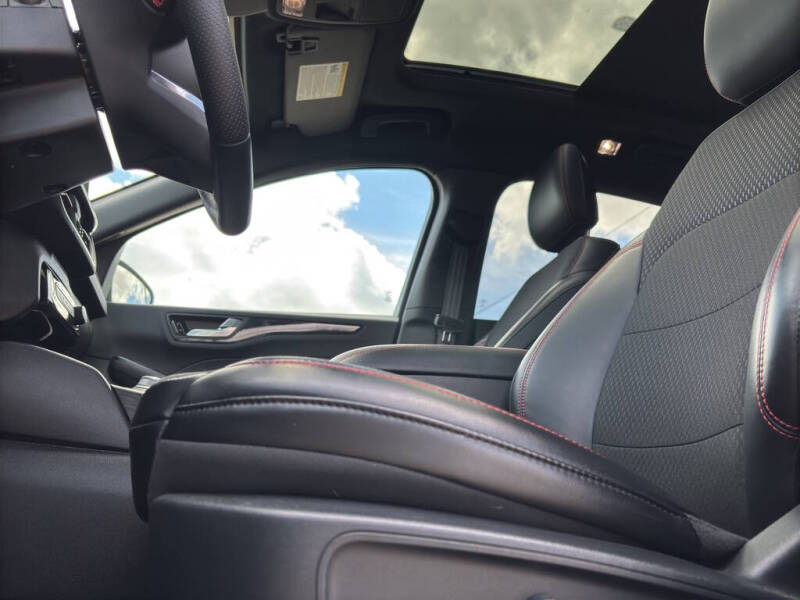 2024 Ford Escape ST-Line