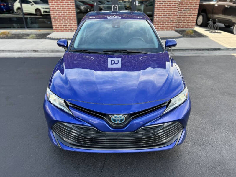 2018 Toyota Camry Hybrid LE