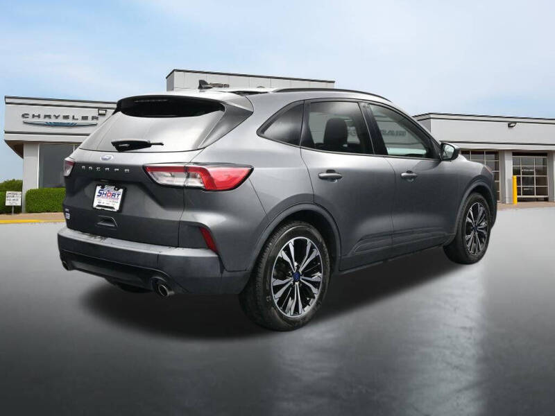 2022 Ford Escape SE