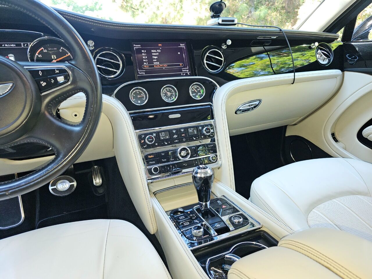 2014 Bentley Mulsanne 34