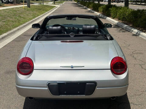 2004 Ford Thunderbird Deluxe