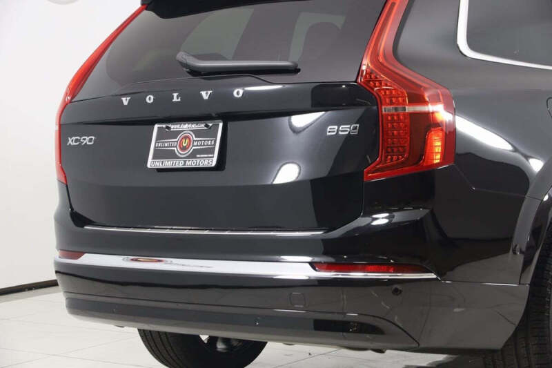 2025 Volvo XC90 B5 Plus Bright Theme