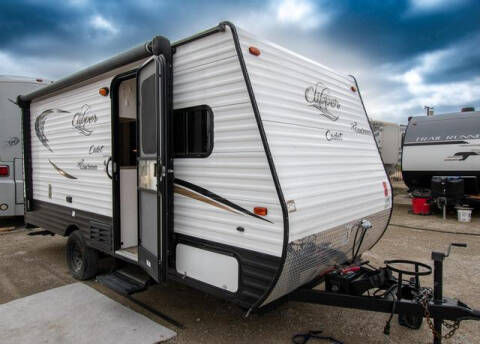 2017 Coachmen Clipper Cadet for sale at GQC AUTO SALES in San Bernardino CA