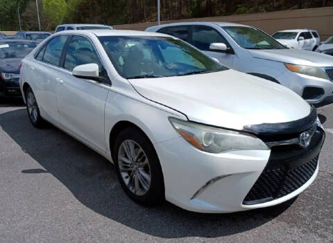 2015 Toyota Camry for sale at Dixie Motors Inc. in Northport AL
