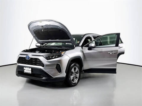 2022 Toyota RAV4 Hybrid LE